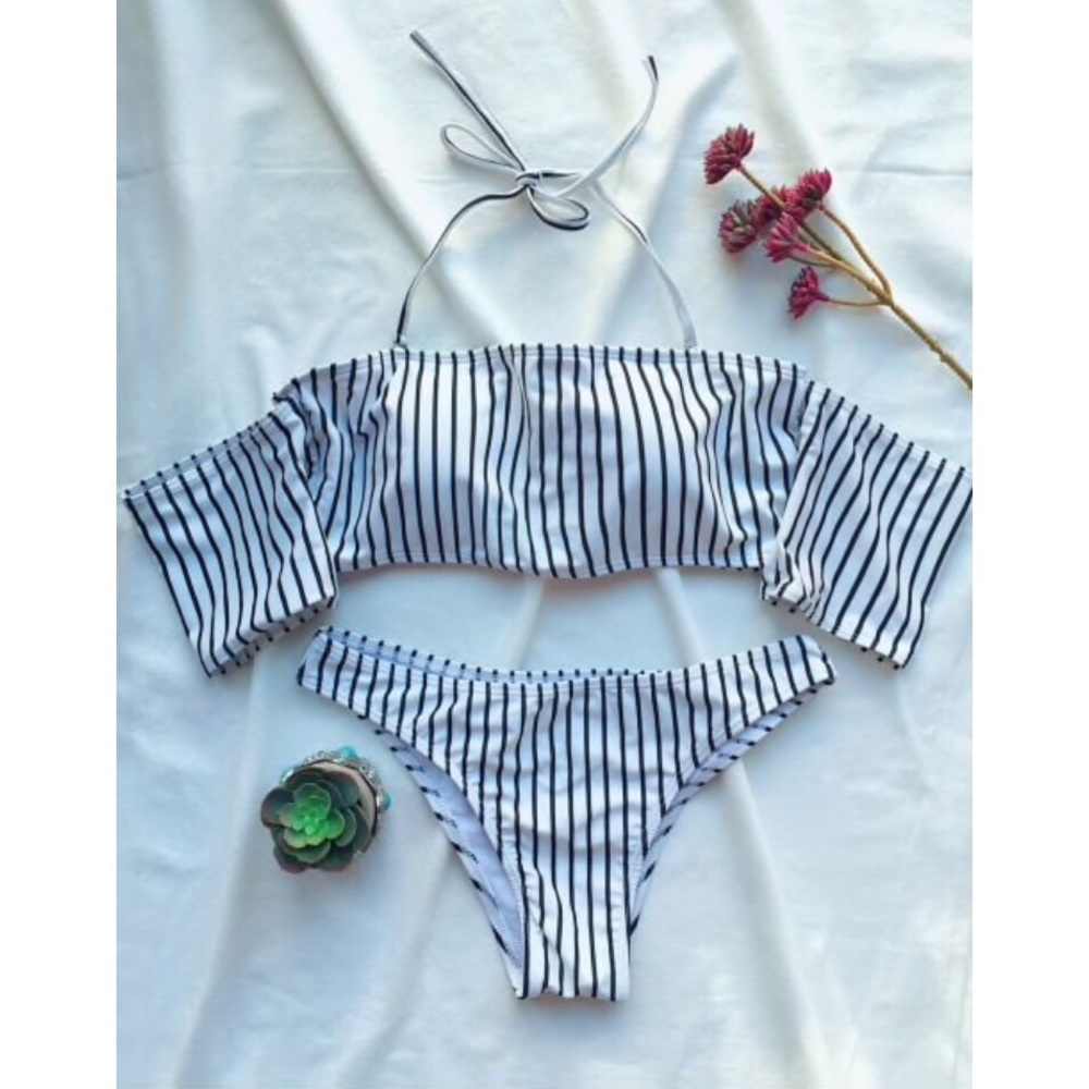 Two-Piece Off the Shoulder Swimsuit